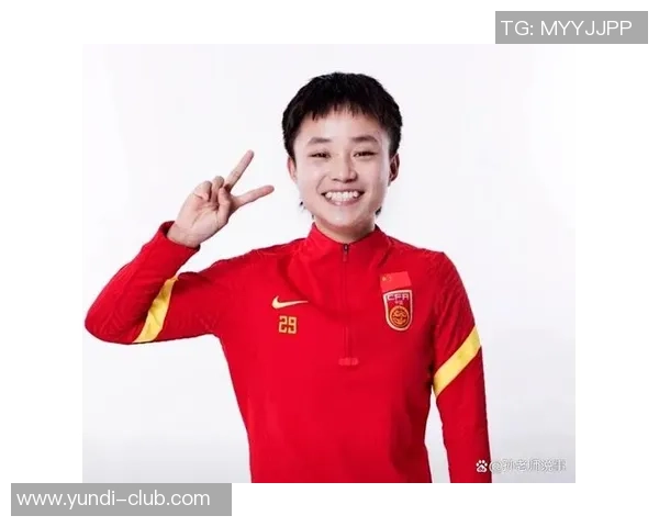 藏族女足明星奋勇拼搏展风采 助力中国足球新篇章