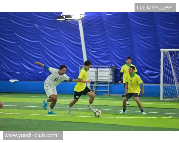 足球队明星球员的故事与成就深度解析精彩瞬间与背后辛酸